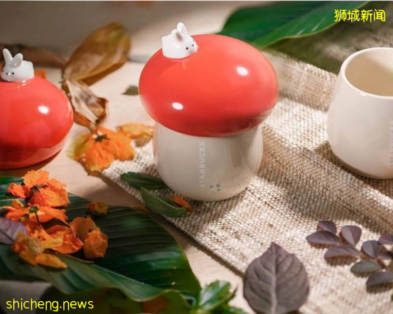 星巴克推出中秋节限定“玉兔杯”!夜光玻璃、星空繁花太魔幻