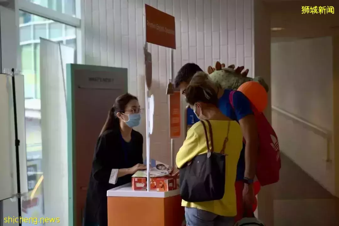 新移民家長:我的英文水平,還沒新加坡小學一年級孩子好