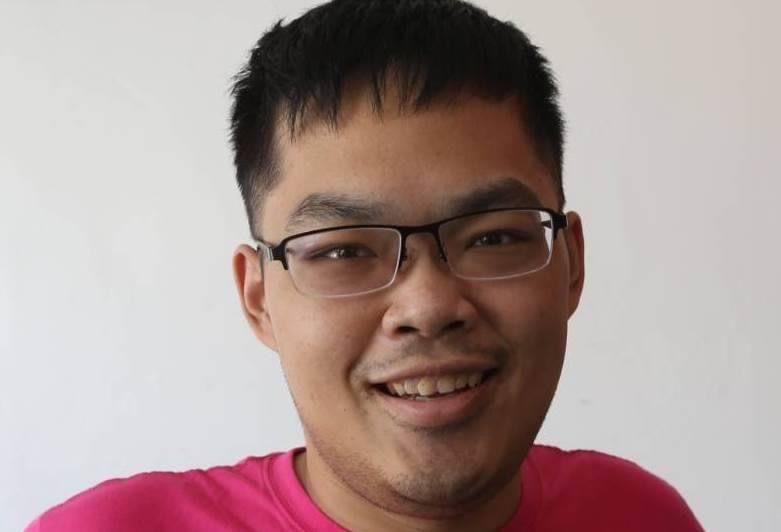 當了20年越堤族,他們終于放棄1:3的兌換率