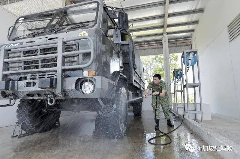 不只保家衛國，新加坡武裝部隊現在連綠色資源也得守護了