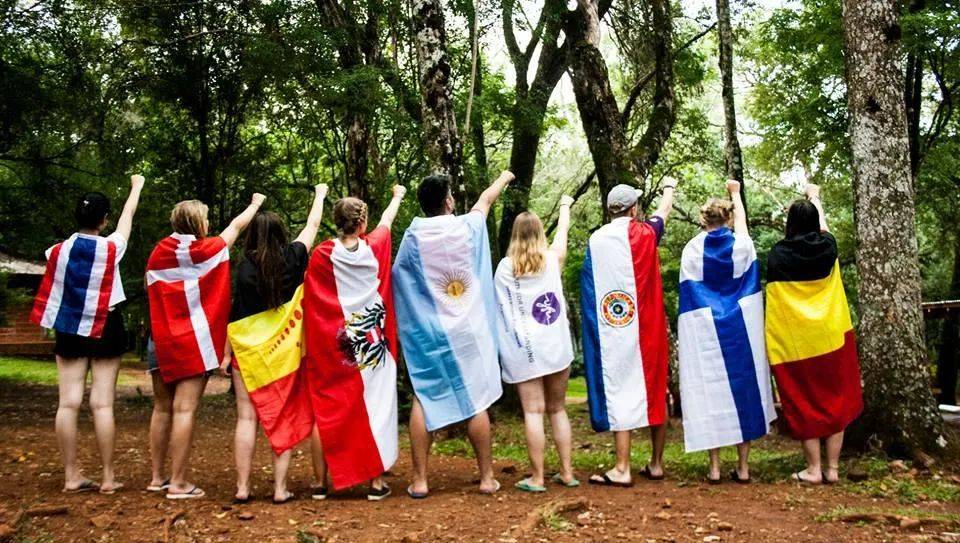 超強整理:在新加坡,公民、PR和外國人到底福利差距有多少