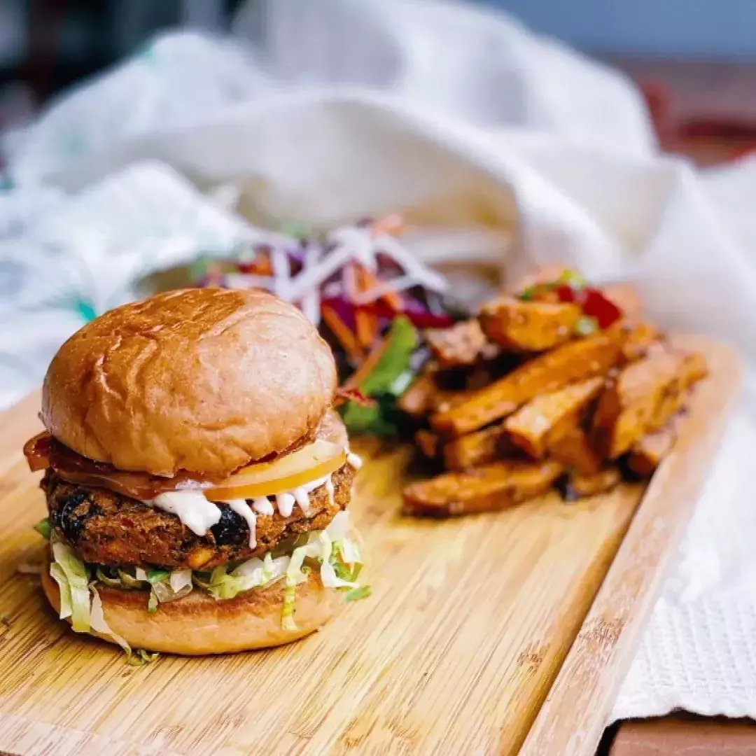 無肉也歡！獅城最好吃的素食餐廳，讓你的味蕾度個假