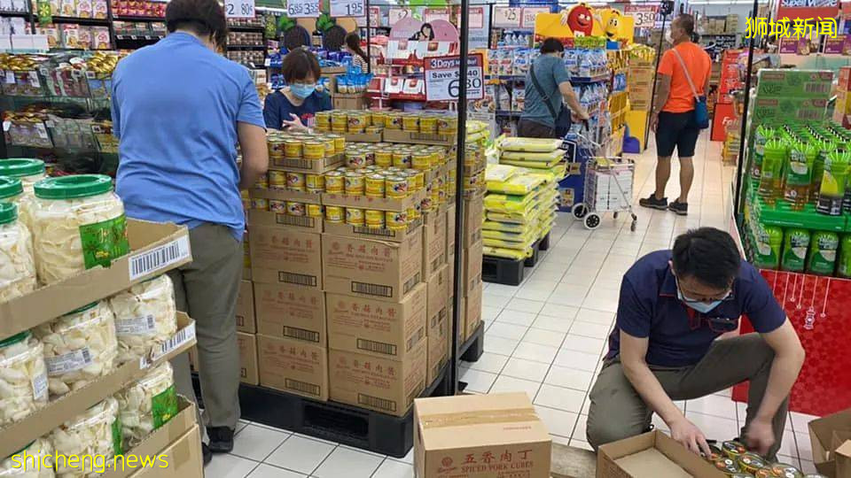 新加坡部分超市又被瘋搶！部長發聲讓穩住