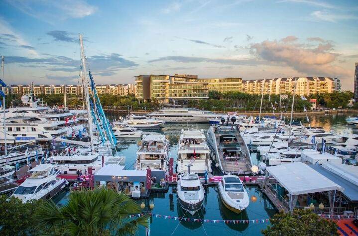 后疫情时代新加坡人多豪横?为“放风”扎堆买游艇