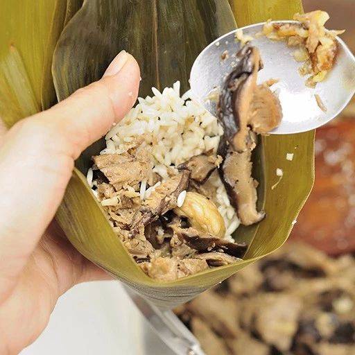 在新加坡，没吃过这60种美食，你就白来了