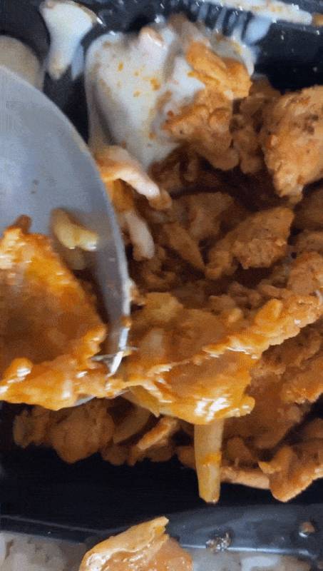 炸猪排出现钢丝,吃一顿饭还要赔命