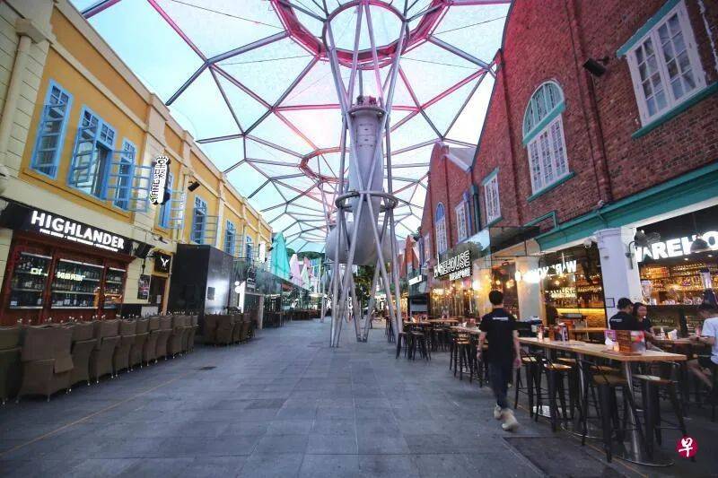 苦撑半年仍不见曙光，他们两眼泪汪汪