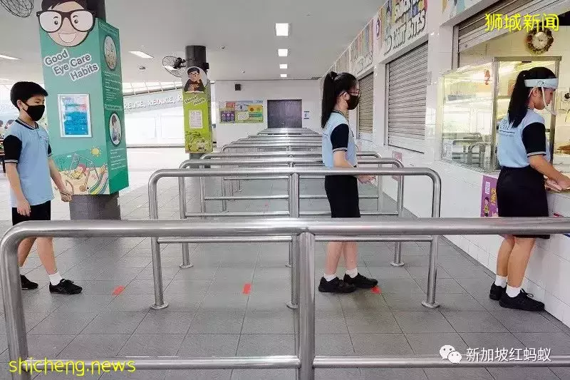 新加坡邁向“無現金校園” 網民:那學生以後還會算錢嗎