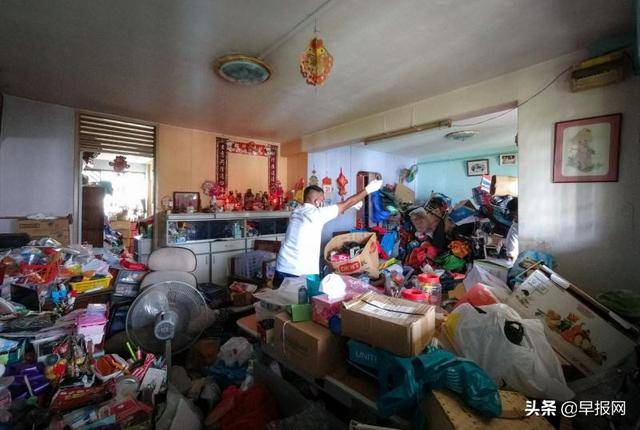 義工協助清理“垃圾屋”三代人終能在家吃團圓飯