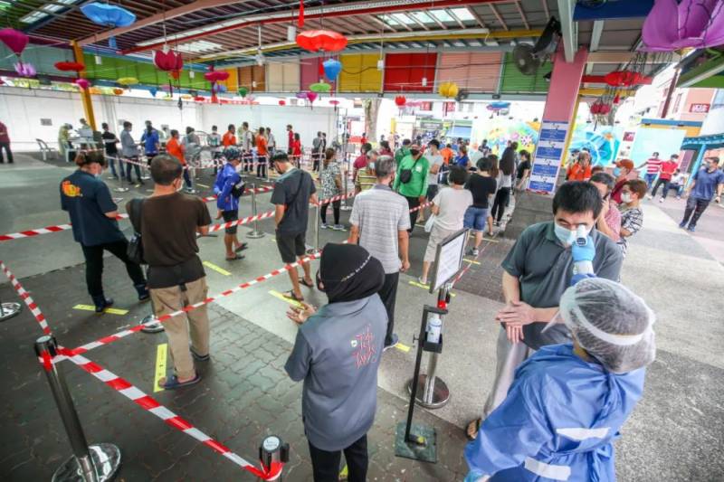 新加坡宿舍客工冠病感染率高达47%,你可别担心得太早