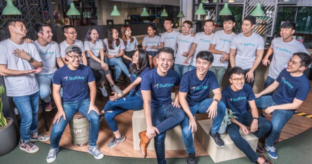 疫情对很多企业来说是冲击，他却抓住了解决痛点的好机会