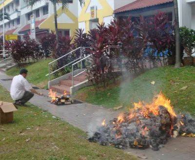 這樣的新加坡真是待不下！去！了