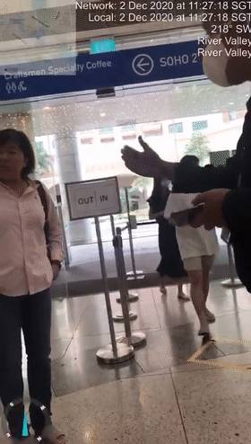 新加坡不戴口罩的大妈再出新剧情！这回请了律师