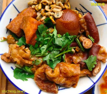 新加坡这11家有钱也不一定能吃到的粿汁店,为何天天大排长龙