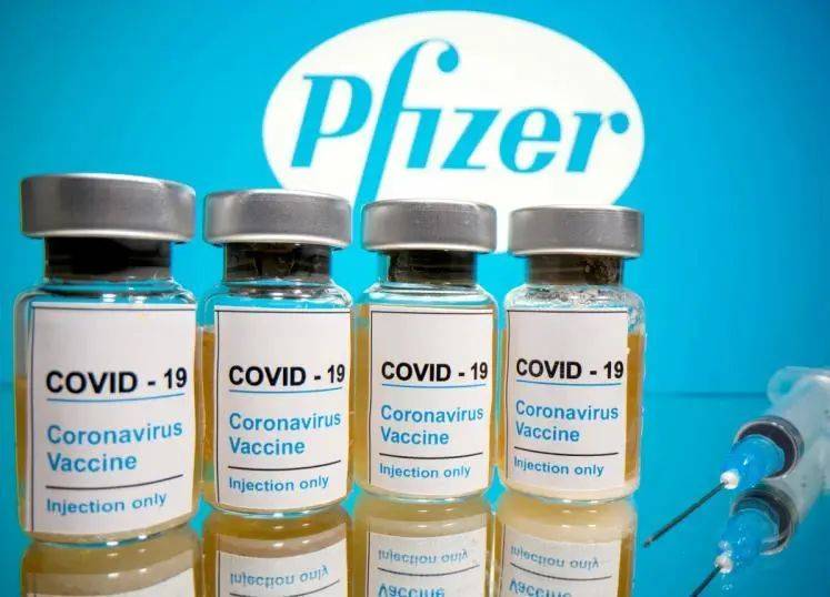 面癱、過敏、發熱...新冠疫苗副作用頻出，新加坡：穩住我不慌