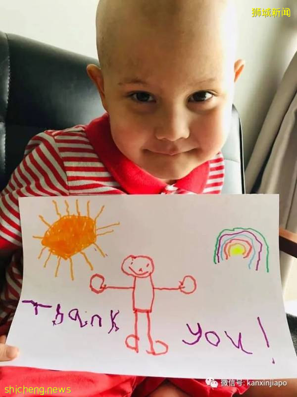 被醫生放棄治療的英國白血病男童,飛來新加坡治療成功!