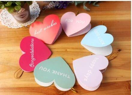 野?新加坡妇女骑“高尔夫车”进地铁?没人管吗?