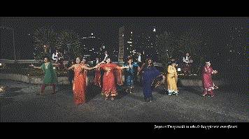 新加坡警察和民防部队向父亲致敬,乘风破浪的爸爸