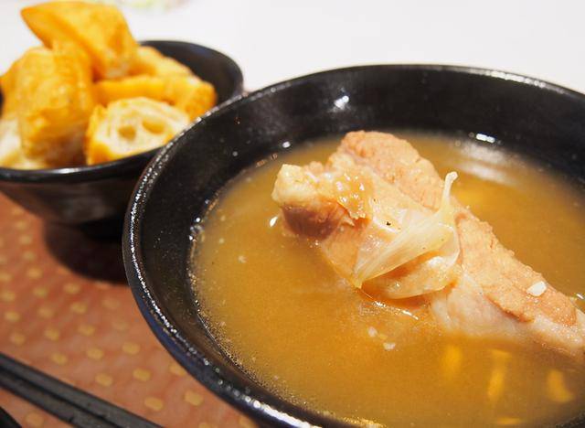 新加坡肉骨茶：營養美味，當地5家本土餐廳推薦