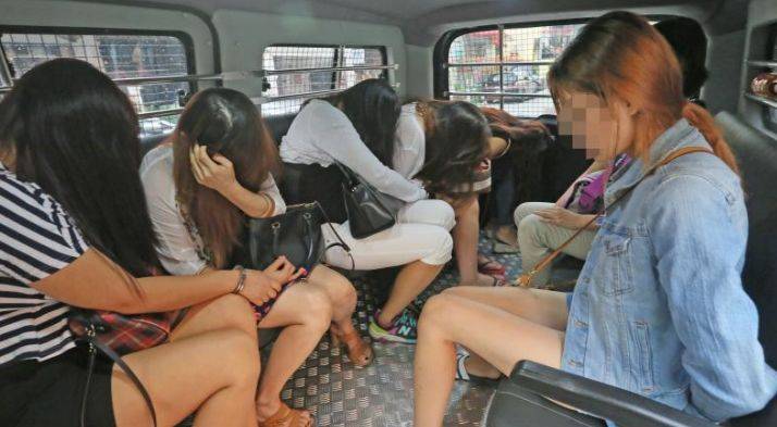 新加坡這個公寓區出現色情按摩院!婦女投訴,老公被強行拉扯