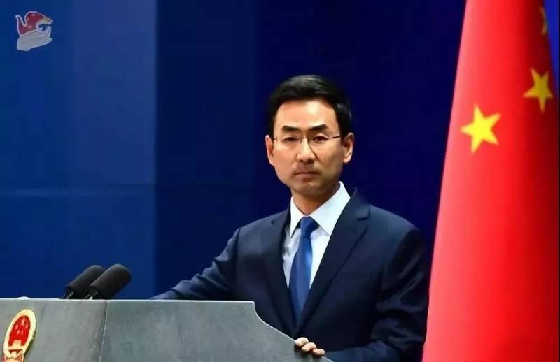 其实新加坡的立场，从这件事情上就能看的出来