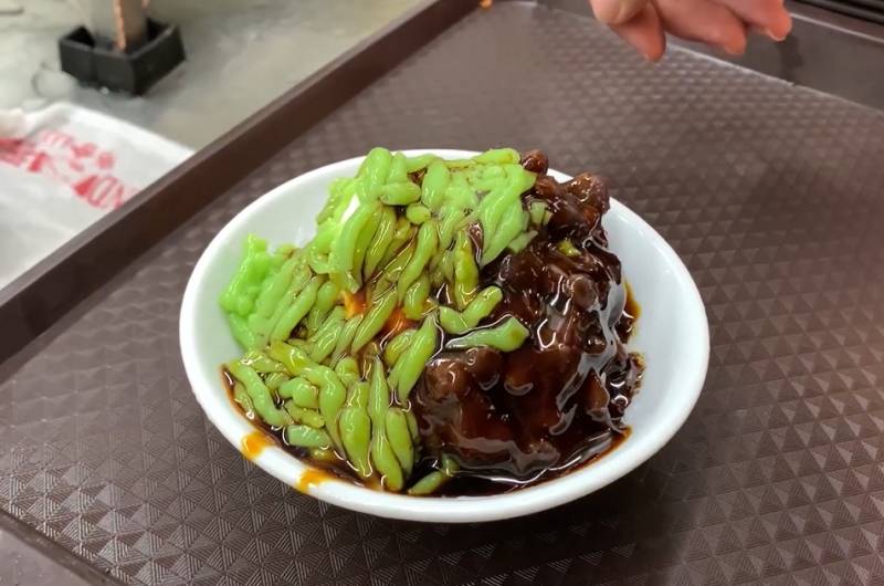 實拍探店！小夥兒在新加坡牛車水壕吃8種神秘美食，竟然