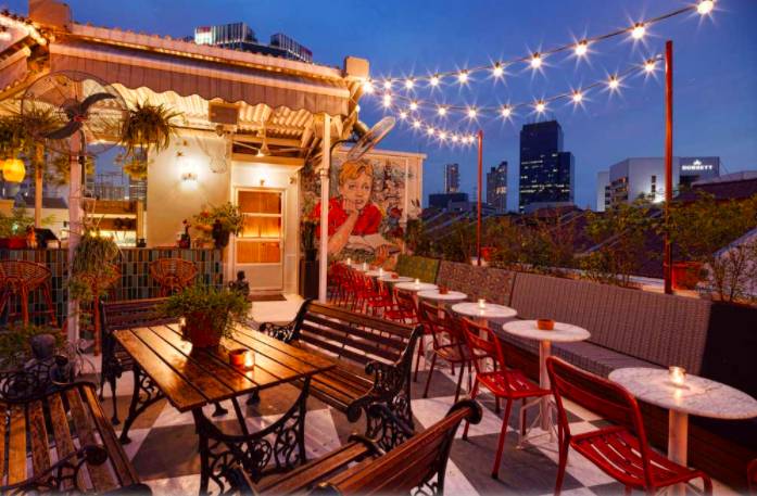 玩在獅城 想要體驗獨一無二的飲酒氛圍感?新加坡這10家高顔值酒吧你一定不能錯過