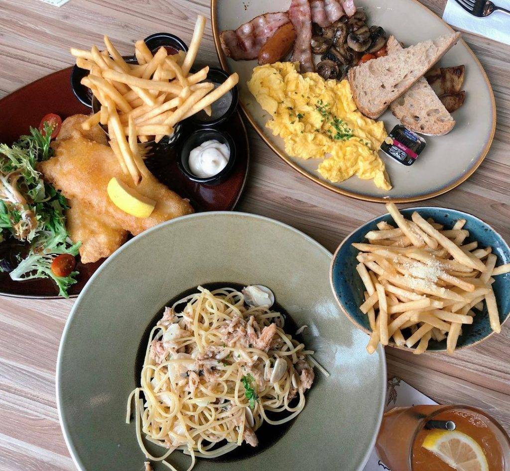 在园艺园林内的花园餐厅Canopy HortPark🌳绿植树木、阳光明媚，可带毛小孩入场🐕 