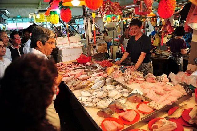 新鲜肉类、海鲜，最全中国食材……价格是超市一半！新加坡必逛8大菜市场