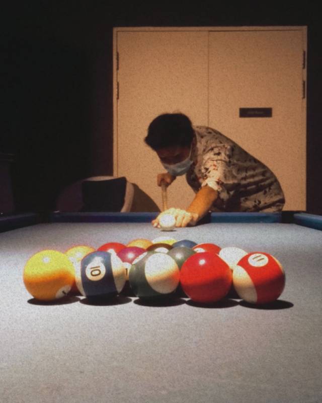 K Bowling Club 新加坡夜光保齡球館🎳 綜合娛樂潮酷場地，遊戲機、K歌房、飛镖盤