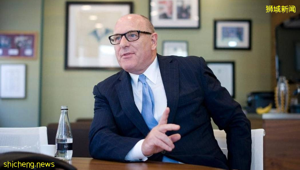 15岁就辍学的少年,竟创办了一家价值约10亿英镑的公司,如今被授予英国终身贵族爵位,光鲜背后,都是无人知晓的努力和坚持