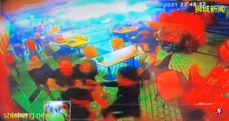 2组食客起冲突打斗  一男子不配合 对警动粗