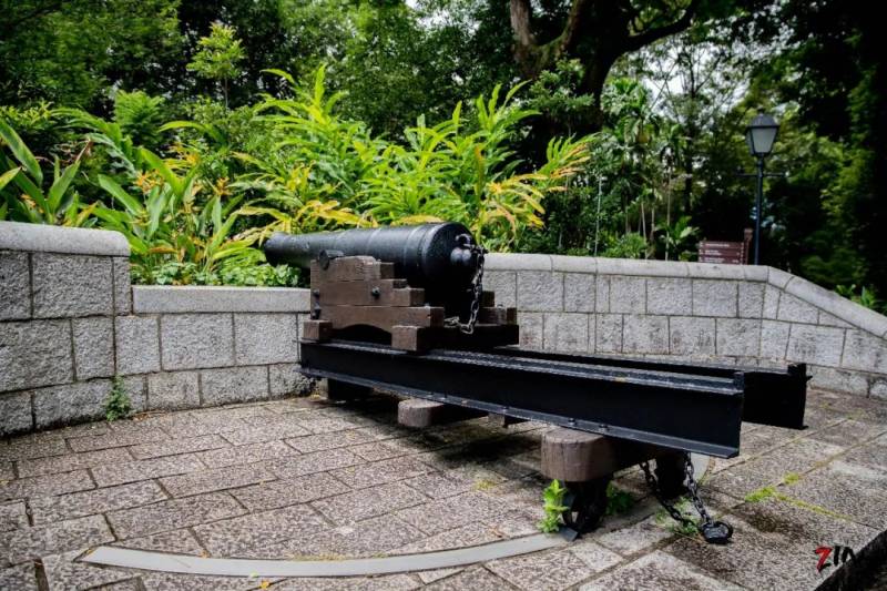 这座网红美照最多的小山,承载着新加坡那段血与火的历史