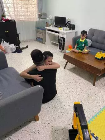 越堤族VTL回國 給妻小驚喜 妻子卻驚嚇 跌坐在地