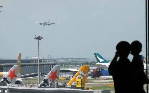 新加坡已向八个欧美国家开放申请疫苗接种者旅游通行证，其中有2409人获得批准