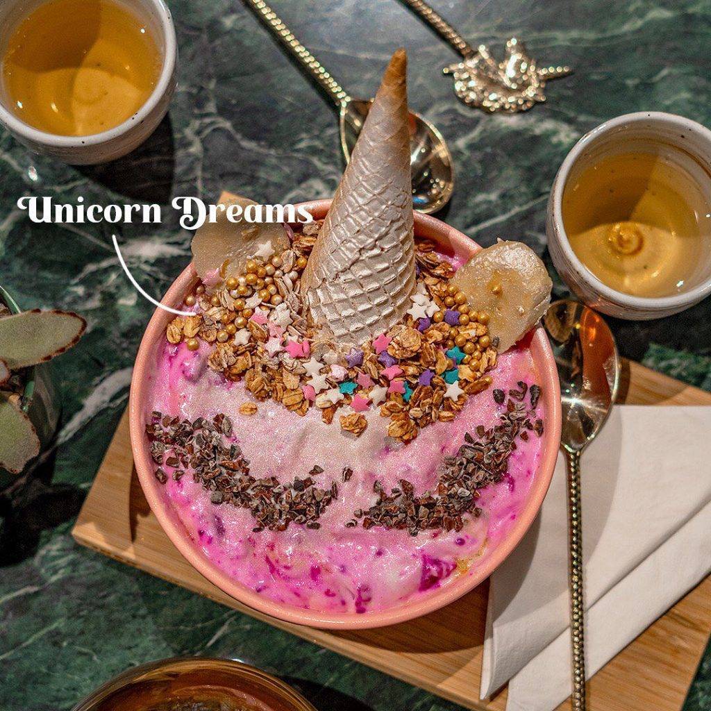 全網顔值最高的Acai Bowl✨烏節路Porcelain Cafe❤️遨遊星河宇宙、健康低脂低卡，包你能瘦還能美😏