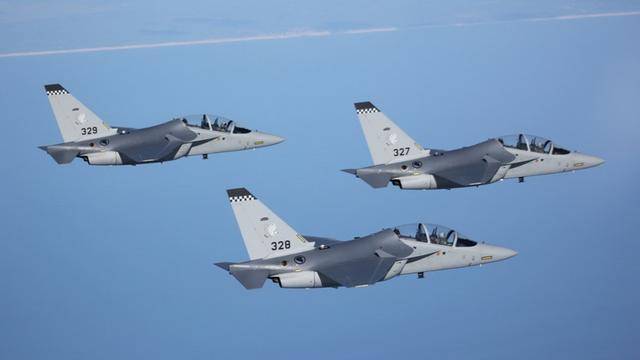 小国大空军——新加坡 