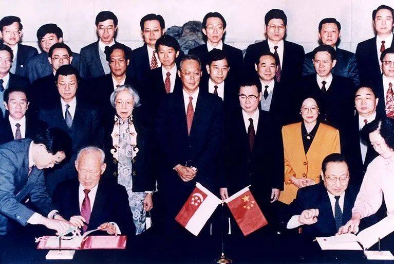 五连冠背后的故事，1994年，新加坡为什么选择了苏州