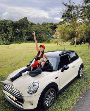 黄思恬元旦庆生 幸福踏实