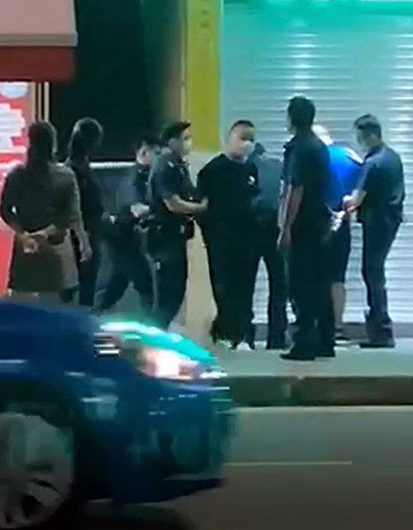 火锅店起冲突 前老板被食客打趴