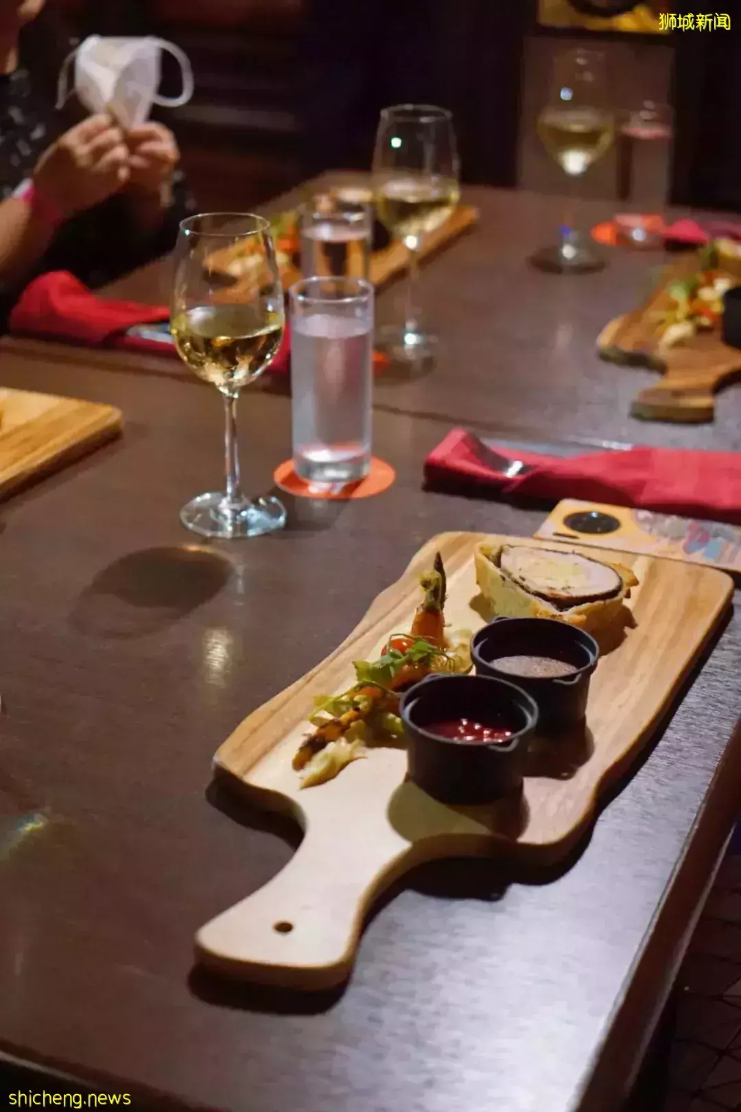 新加坡环球影城隐藏新玩法，仅2天！烟火秀、现场演出、不用排队、热带飘雪、网红美食