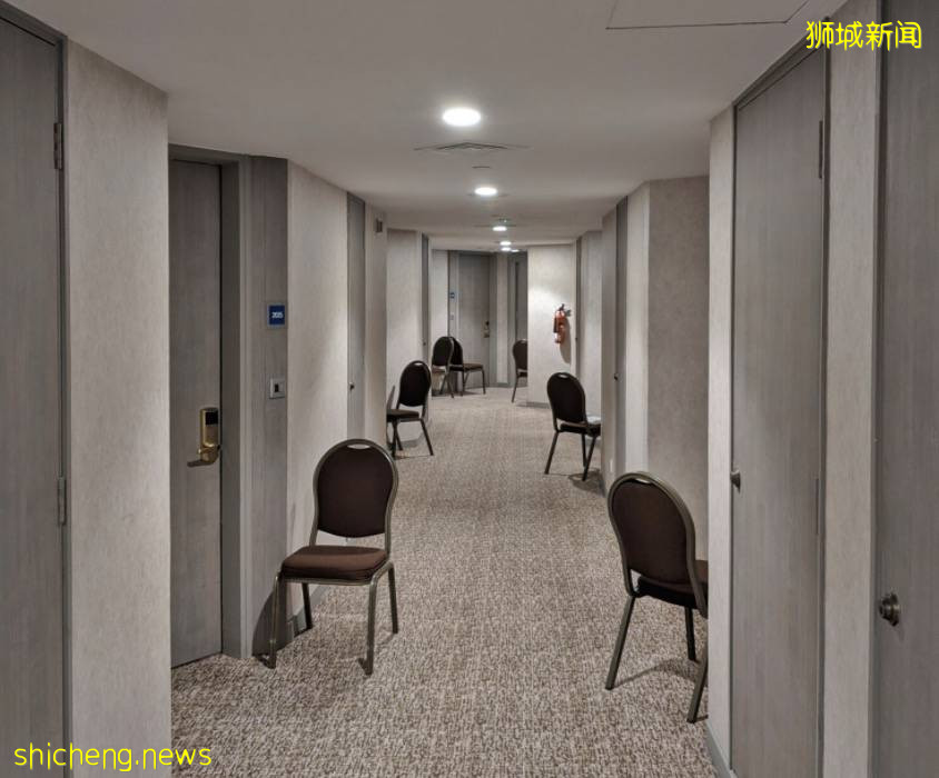 新加坡“无罩大叔”重拳打人!隔离期酒店半夜串门,两印度人坐牢