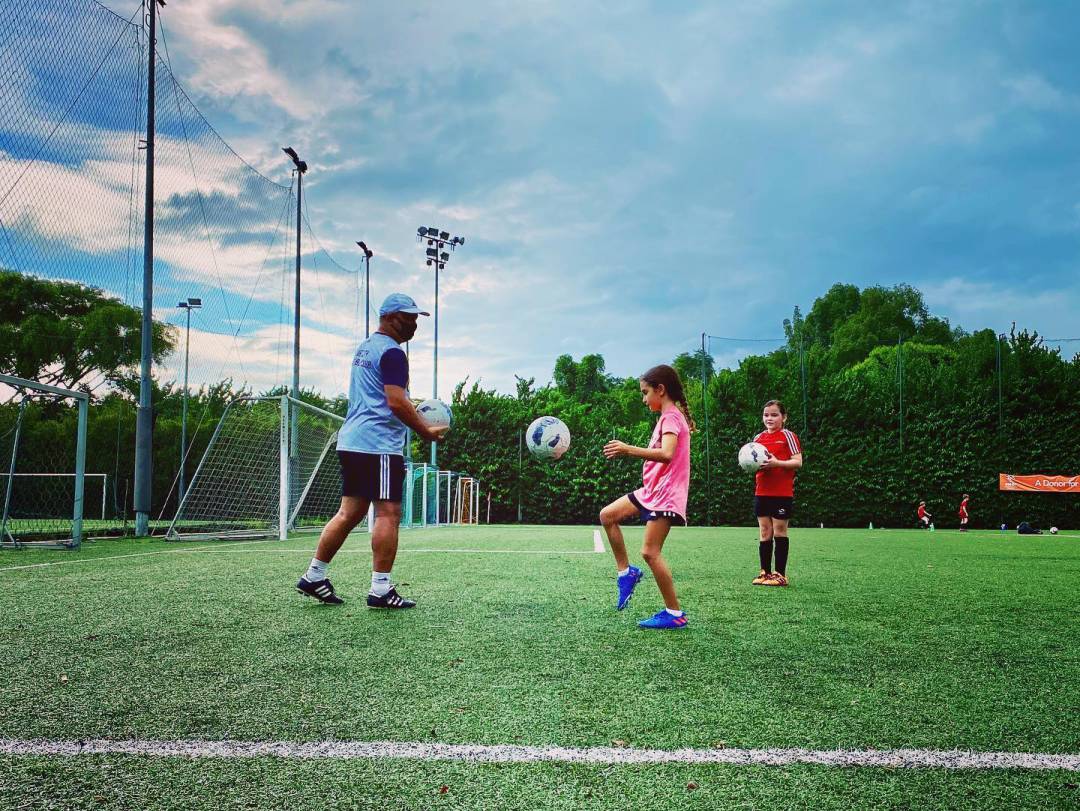 4歲就可以開始學足球~新加坡18家足球俱樂部，有離你最近的嗎