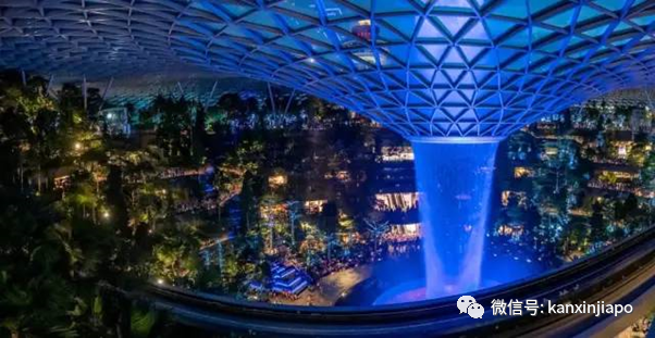 今增24 | 李显龙放假啦！新加坡总理清两个星期年假