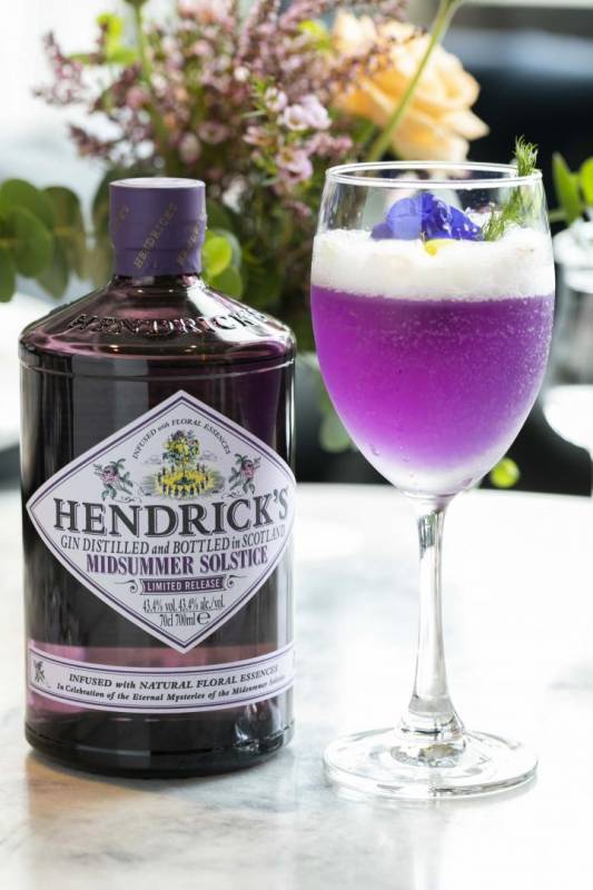 樟宜機場推出年終超爽雙12+聖誕打折季！酒水＋美妝護膚＋電子産品免稅掃貨價來了