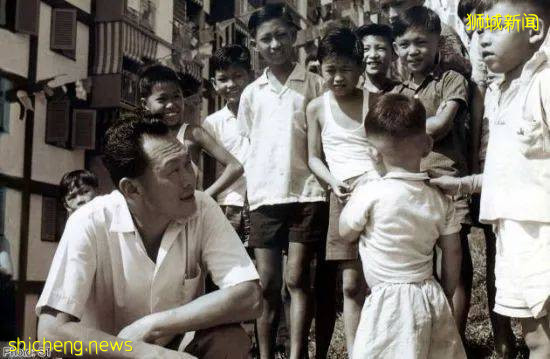 直升機、戰鬥機出動！李顯龍發表重要講話！56年了，新加坡讓全世界感動哭泣