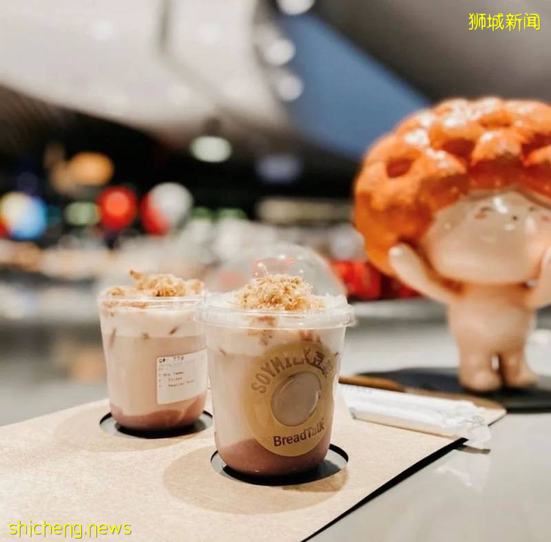 BreadTalk推出首个豆浆创意饮品,吧台手工特调