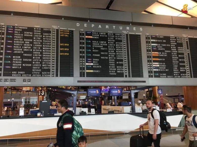 樟宜机场T2黑白看板“退役”成为国家文物