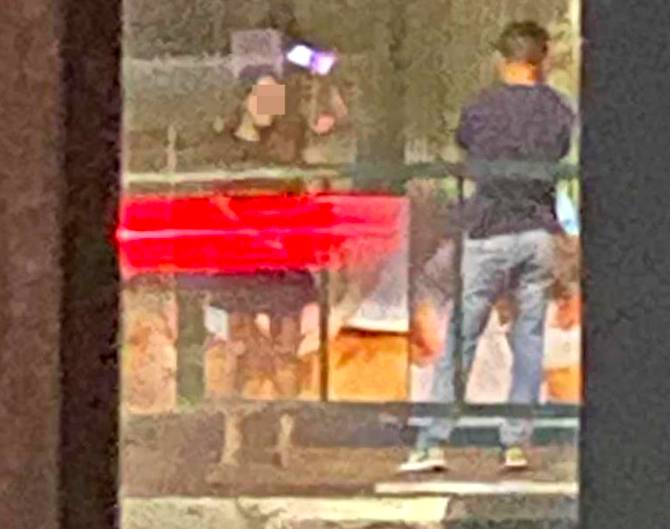 馬裏士他路出現色情按摩院 豔女白天拉客夜鎖店賣“色
