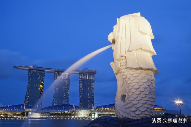 新加坡防疫很松么?恰恰相反!谁敢不听话,取消你的永久居住权